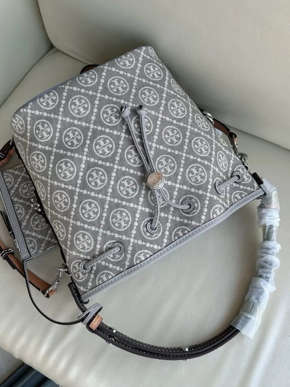 Tory Burch Monogram Jacquard Bucket Bag Grey Full Set With Mini